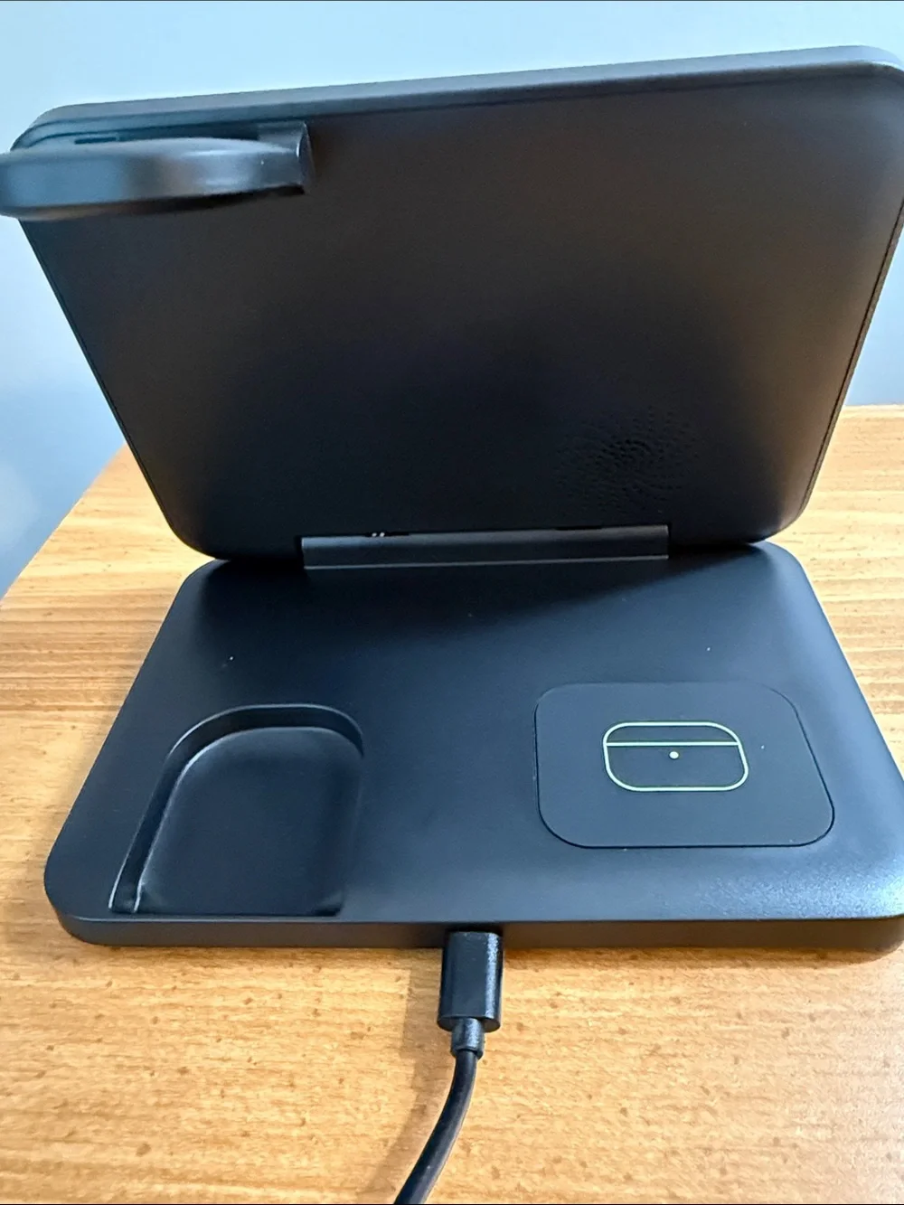 5-in-1 Clock Wireless Charger - Black